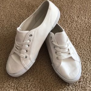 White Sneaker Shoes